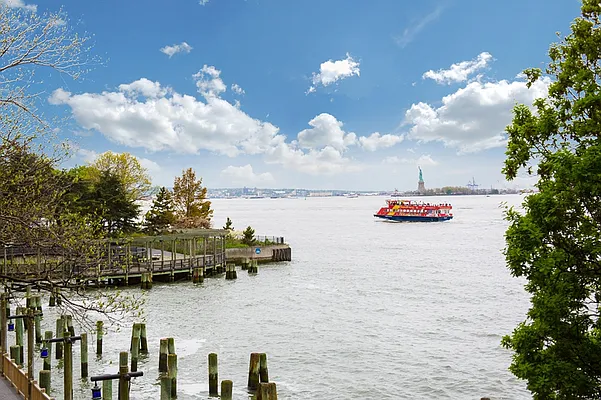 Sold by MNS | media 2