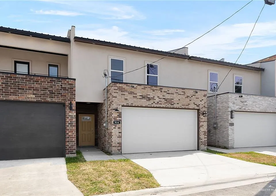 916 S Bicentennial Blvd