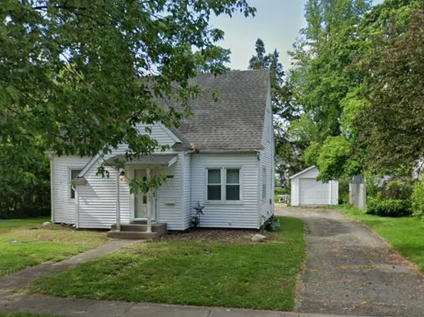 1627 Lakeway Ave, Kalamazoo, MI 49001