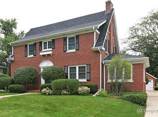 401 S Hill Ave, Elmhurst, IL
