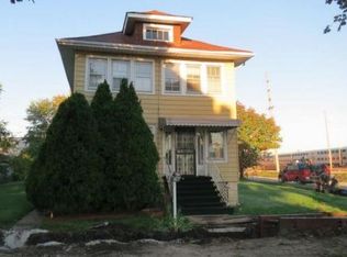 6 S 16th Ave, Maywood, IL 60153