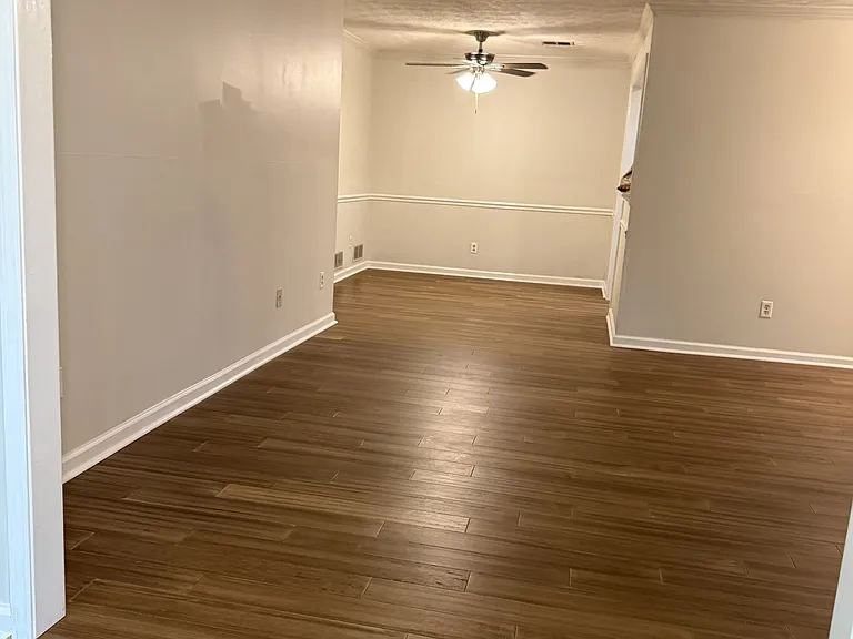 1802 Augusta Dr #1802 — Photo 9