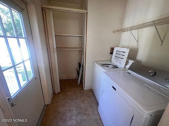 5th image of 5037 Lakewood Drive SW