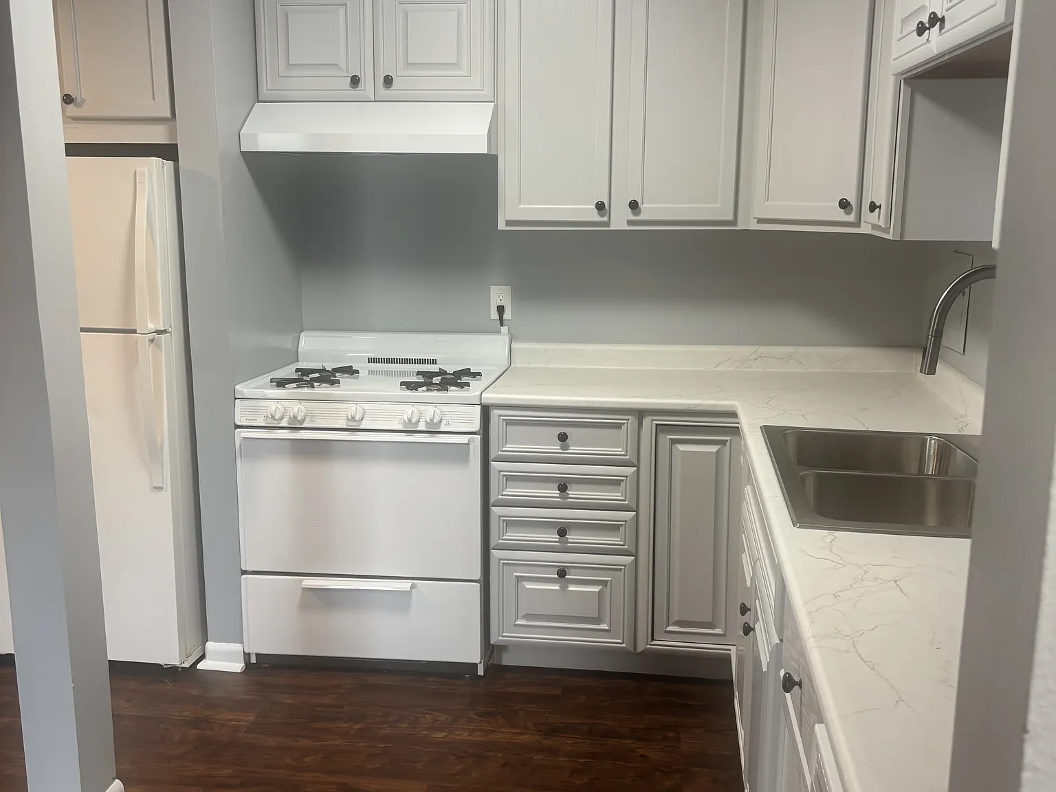 1102 Jefferson Ave - 6 — Photo 4