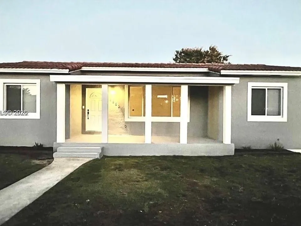 9553 NW 26th Ave