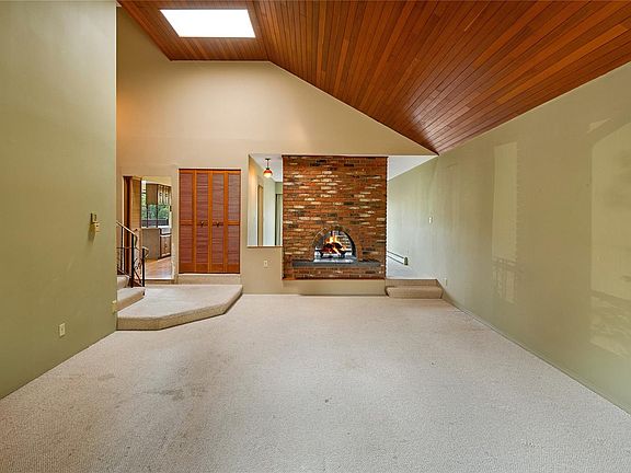 5th image of 1144 May St