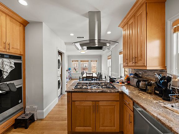 3rd image of 57 Lawton St Unit 2