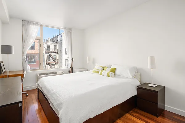 Rented by Douglas Elliman | media 16