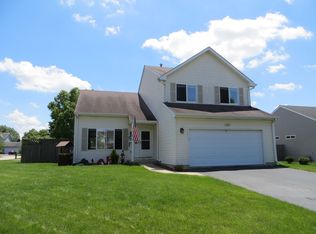 1426 Hawk Dr, Bolingbrook, IL 60490