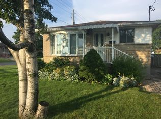 1385 Park Rd S, Oshawa, ON L1J4K4