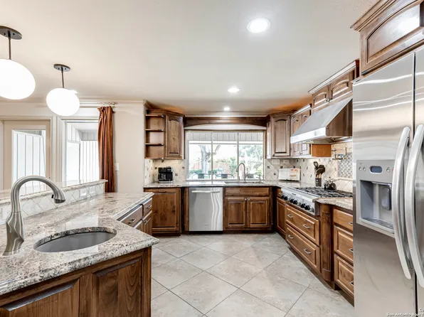 113 Wickford, Castle Hills, TX 78213