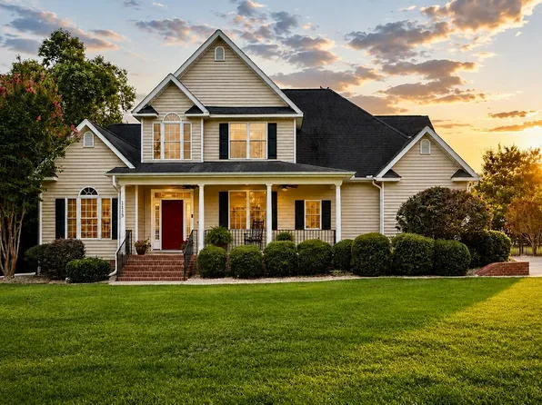 1113 Scarlet Oak Drive, Greenville, NC 27858
