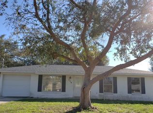 314 E Rose Ln, Lady Lake, FL 32159
