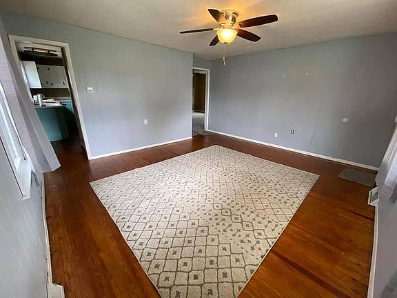 4th image of 25 Pellville St