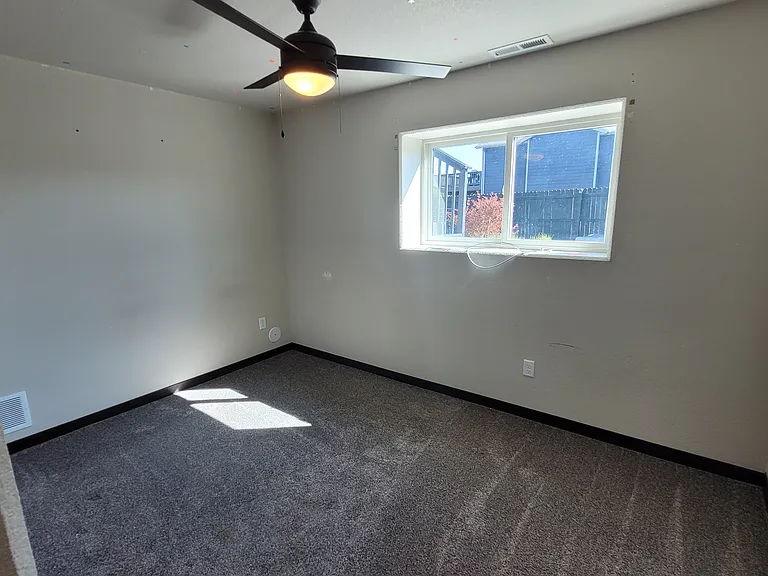 541 Mace Dr — Photo 11