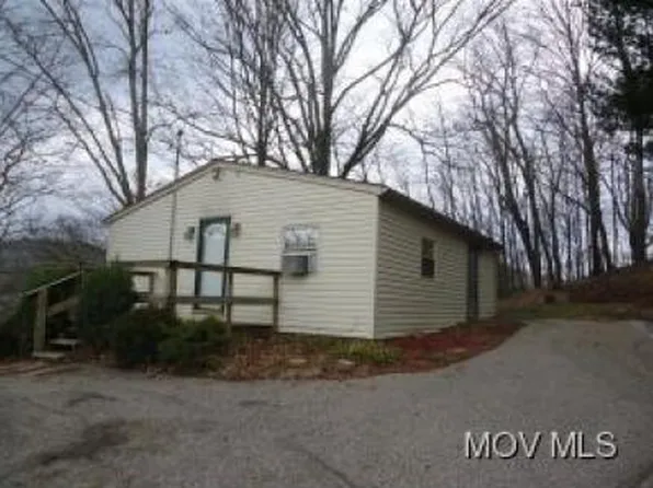 6939 State Route 821, Whipple, OH 45788