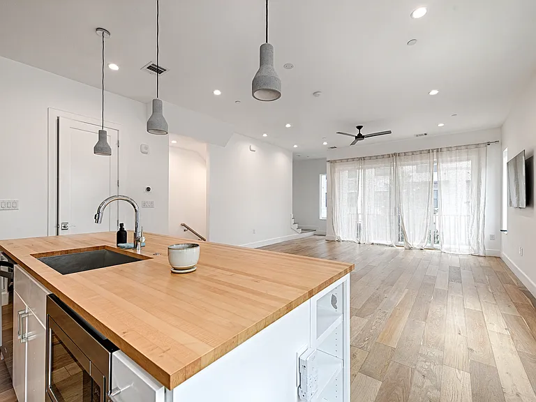 236 Melba St #101 — Photo 6