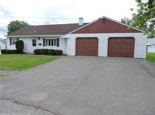 70 Sunbury Ave, Bangor, ME 04401