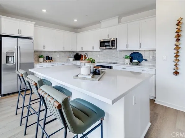 2636 Birdsong Privado Ave, Ontario, CA 91761