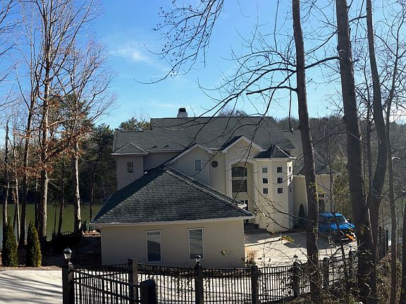 2nd image of 16135 Whitesail Dr