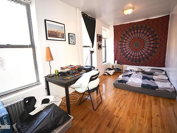 4th image of 3141 44th St #2