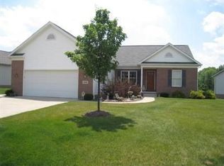 2942 Chalford Cir NW, North Canton, OH 44720