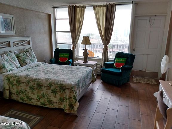 4th image of 800 N Atlantic Ave #522