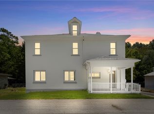 936 Pike Run Dr, Coal Center, PA 15423