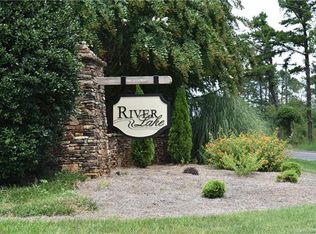 704 Old Cove Rd, Tega Cay, SC 29708