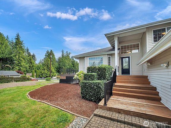3rd image of 16929 52nd Avenue W