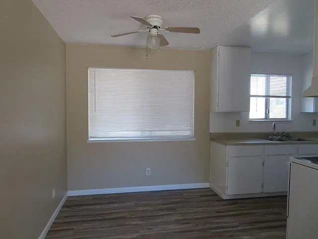 3 bed, 1100 sqft, $1,600 — Photo 3