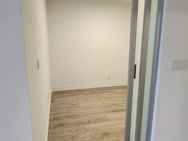 2020 Bathurst St #536 — Photo 10
