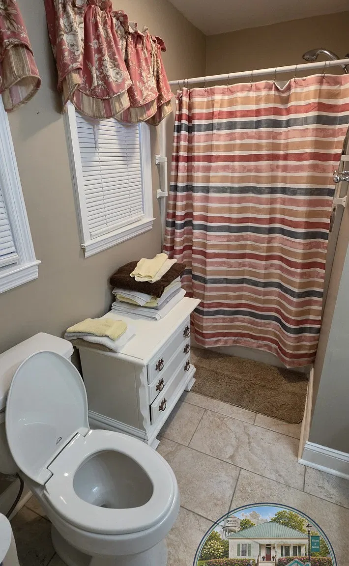5106 Jessup St — Photo 3