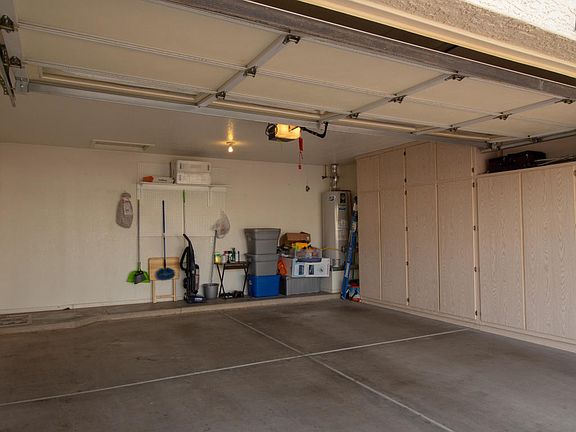 4th image of 10749 W Beaubien Dr