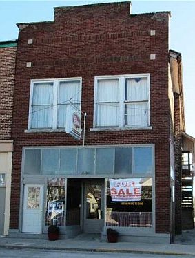 1st image of 213 E Main St