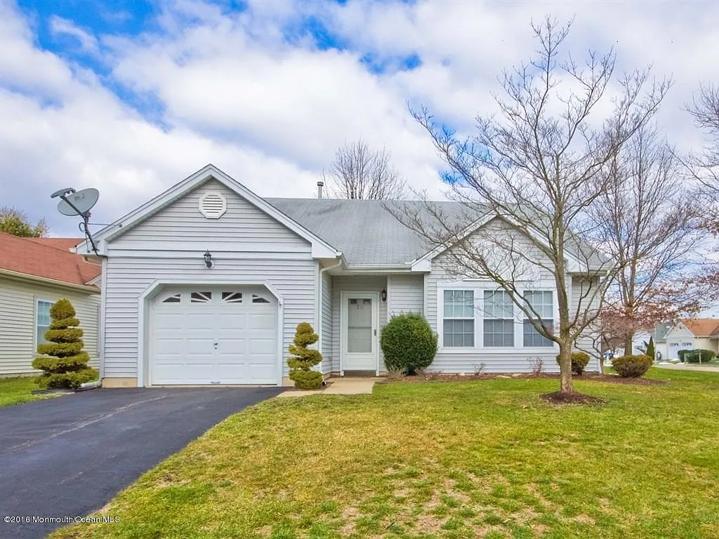 20 Molly Ln photo 1
