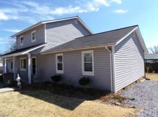 211 Willow St, Mt Carmel, TN 37645