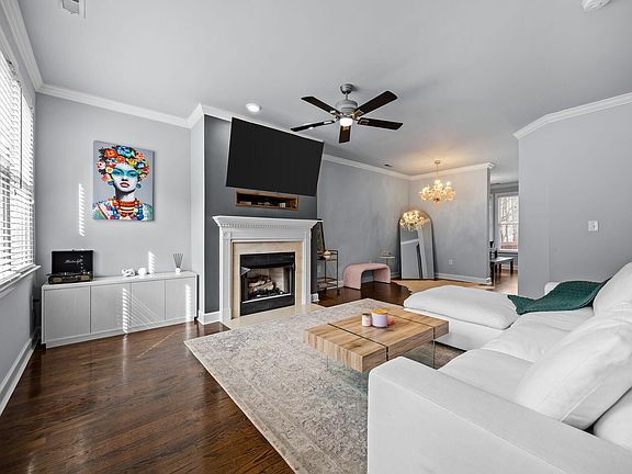 4th image of 132 Ashton Hall Ln