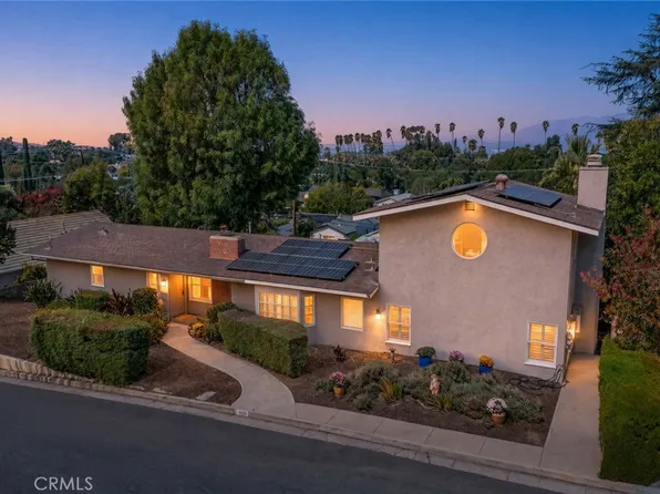 1020 La Cresta Dr, Redlands, CA 92373