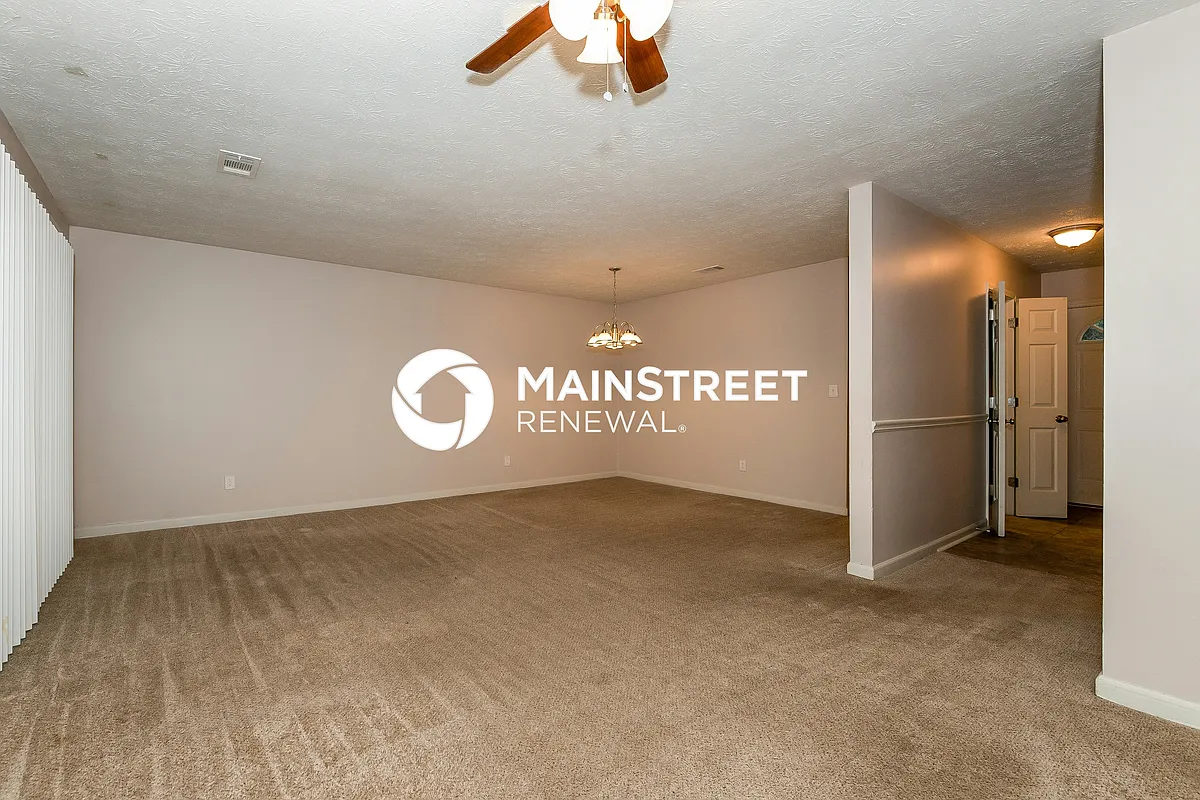 Living Room - 271 River Chase Dr