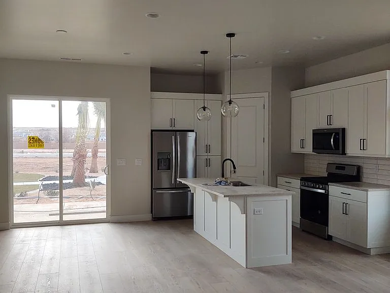 2830 E Snowberry Dr — Photo 5