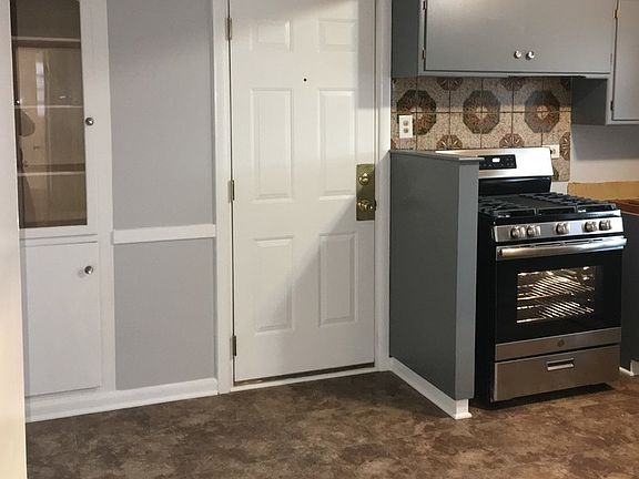 3rd image of 9524 S Troy Ave APT 1N