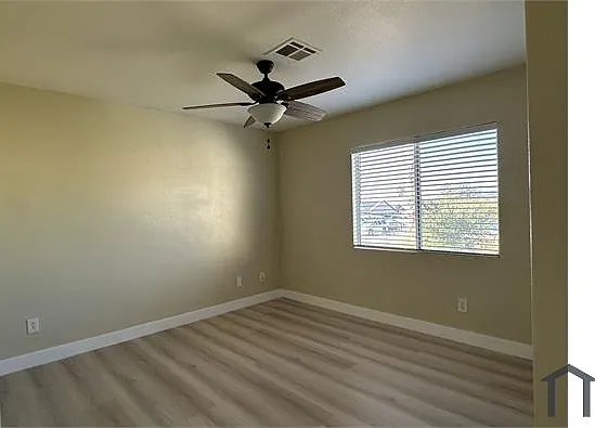 929 Pigeon Forge Ave — Photo 15