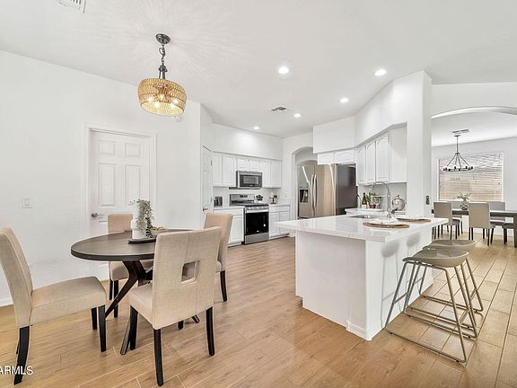 3rd image of 4434 W JUDSON Drive