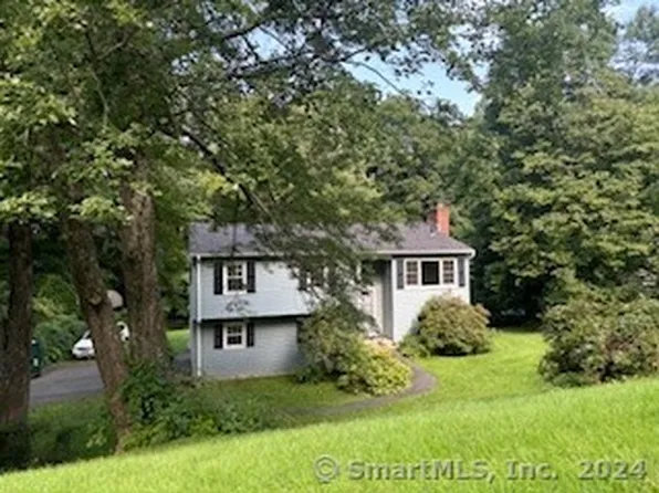 5 Mare Lane, New Milford, CT 06776