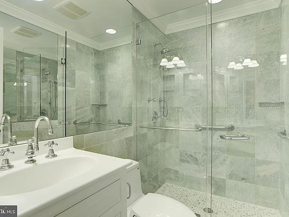 4th image of 3911 Ivy Terrace Ct NW