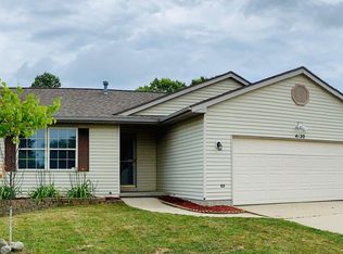 4120 Balmoral Dr, Lansing, MI 48911