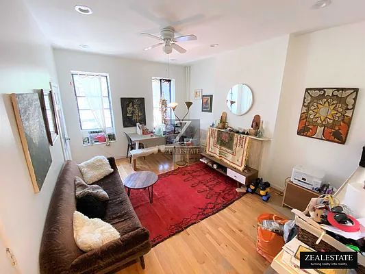 Rented by ZealEstate Group Inc | media 8