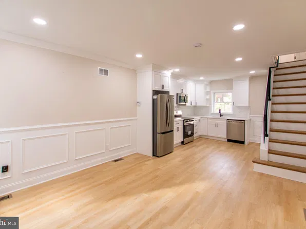 1542 S Bambrey St, Philadelphia, PA 19146