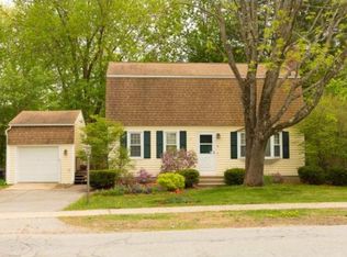 3 Charlotte St, Nashua, NH 03064